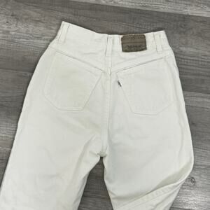 24” Waist Vintage Levi’s Jeans Womens 900s Series White High Rise Made in USA